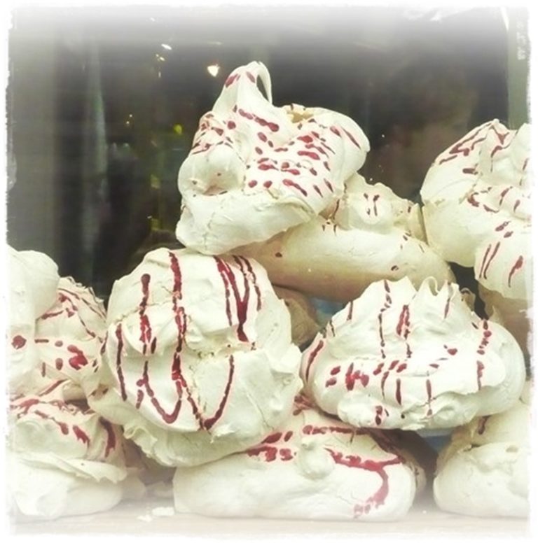 Foolproof Meringue Recipe with lots of variations Sudden Lunch!