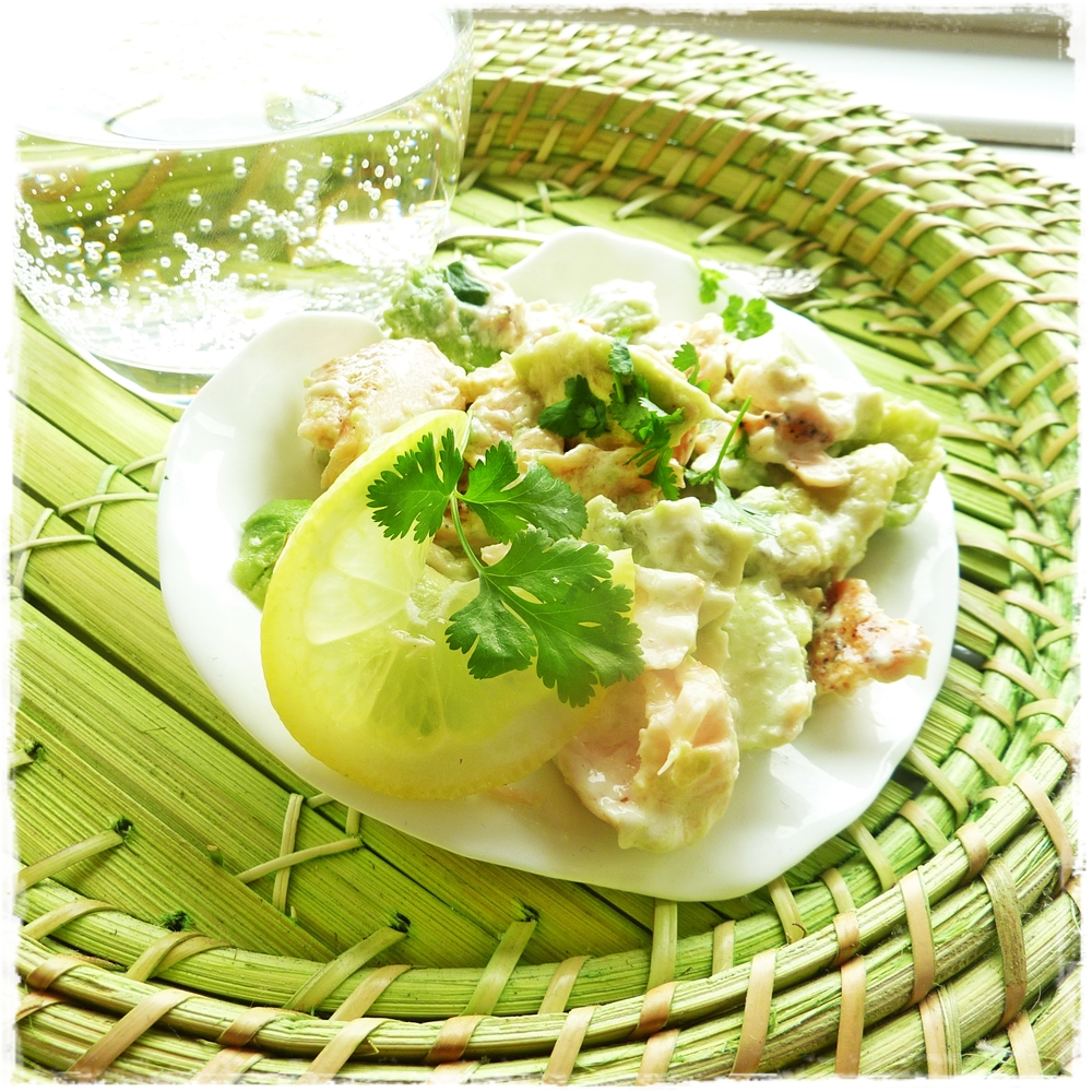 lemon marinated salmon salad with avocado